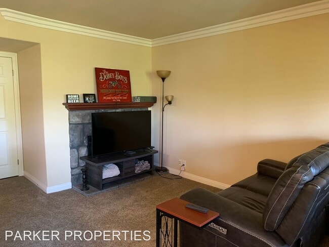 Building Photo - 2 br, 2 bath House - 1434 Marshall Road Un...