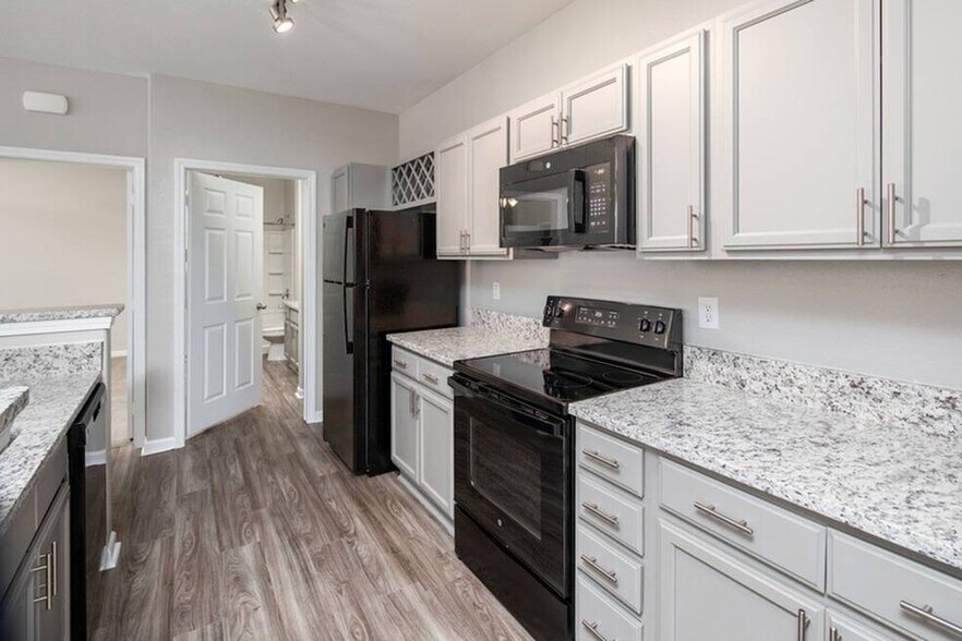 Somerset at Madison 121 Continental Dr Madison AL 35758 Apartment