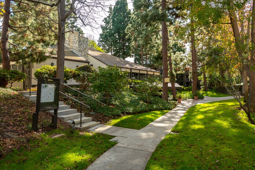 Building Photo - 7742 Redlands St