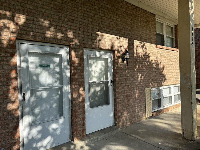 Primary Photo - 1179 Tatesbrook Dr