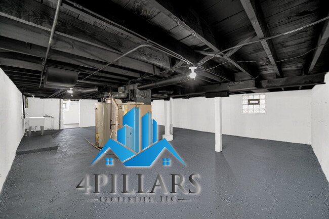 Building Photo - 648 Stewart Ct