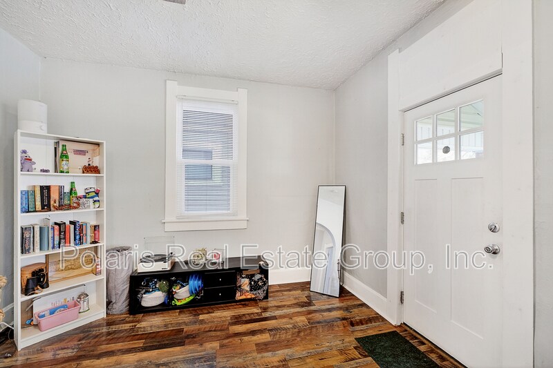 Building Photo - 1201 St Peter St