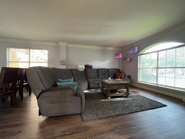 Building Photo - Spacious 3/2.5 in Anderson Mill with AMAZI...