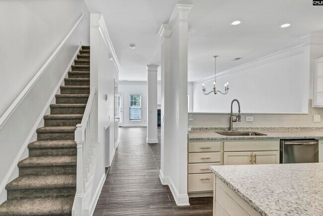 Building Photo - 302 Hampton Forest Drive