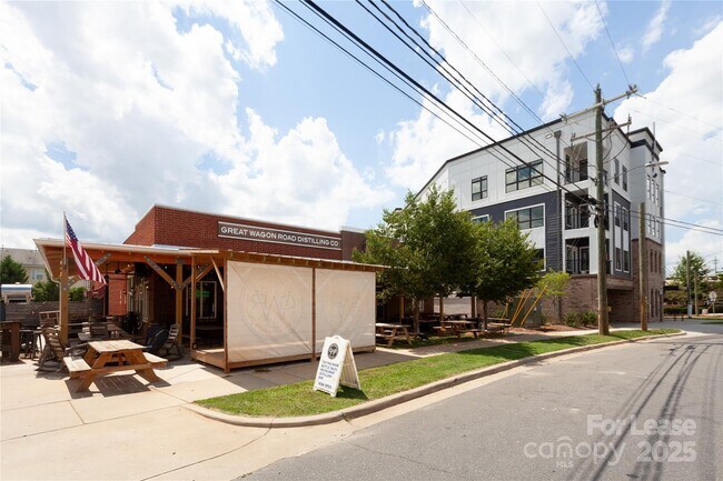 Building Photo - 3630 N Davidson St