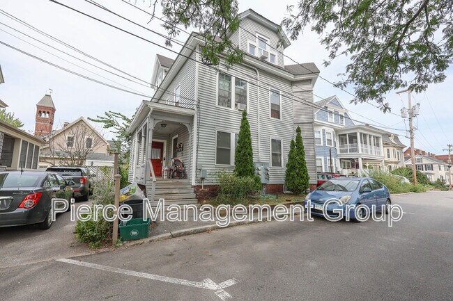 Building Photo - 6 Blake St