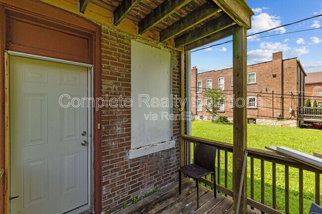 Building Photo - 3530 Oregon Ave