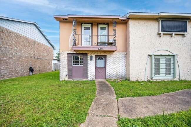 Building Photo - 6975 Chasewood Dr