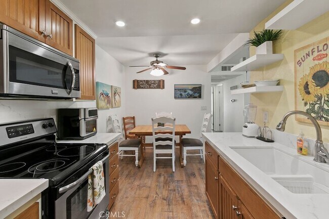 Building Photo - 33852 Del Obispo St