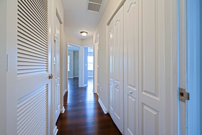 Building Photo - 5817 Monterra Club Dr