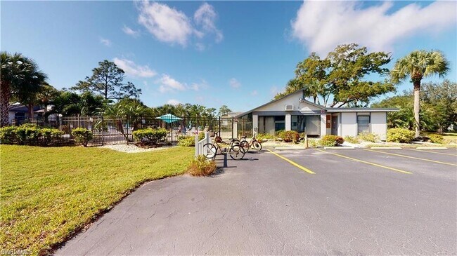 Building Photo - 6300 Sugar Bush Ln
