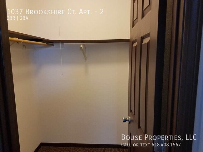 Building Photo - 1037 Brookshire Ct