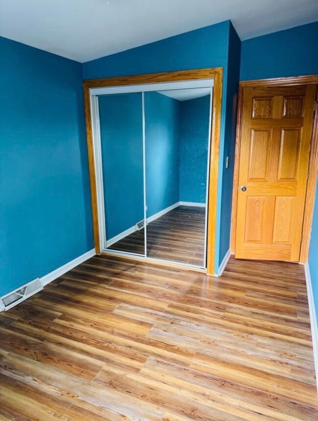 Building Photo - 2017 Pine St