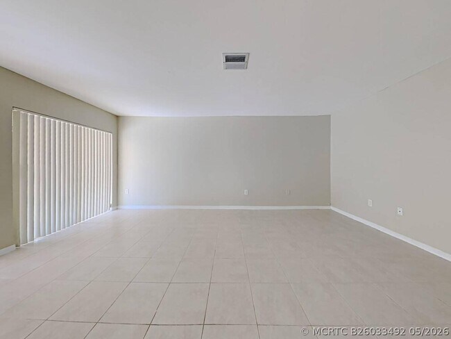 Building Photo - 15008 SW 112th Ln