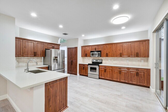 Building Photo - 6364 NW 78th Dr
