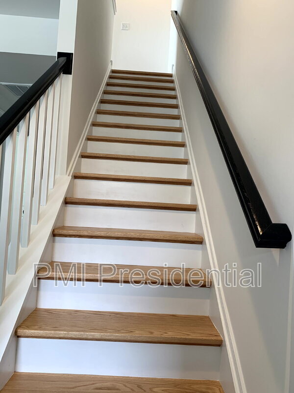 Building Photo - 1318 N 34th St