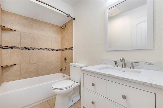 Building Photo - 1100 Brush Creek Dr