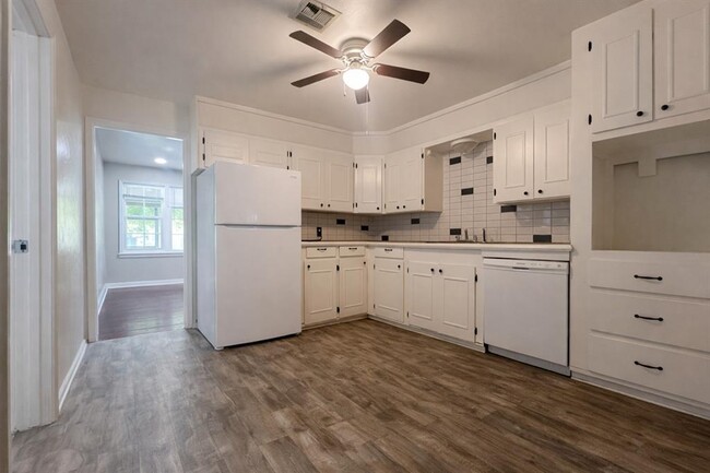 Building Photo - 1817 Breckenridge Dr