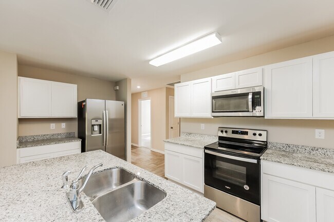 Building Photo - 9170 Aegean Cir