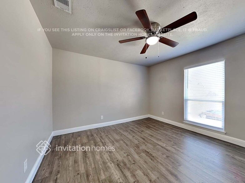 Building Photo - 1306 Southridge Dr