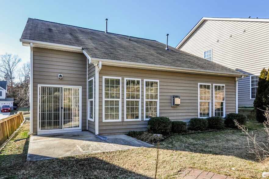 Building Photo - 529 Ashgreen Ct