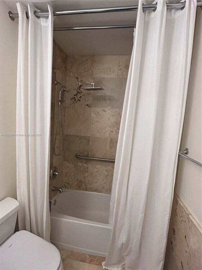 Building Photo - 9055 SW 73rd Ct