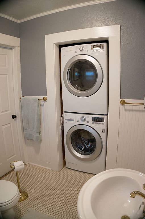 Washer/Dryer - 2520 Bluff St
