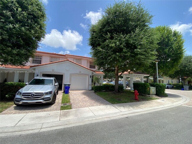 Building Photo - 22159 Majestic Woods Way