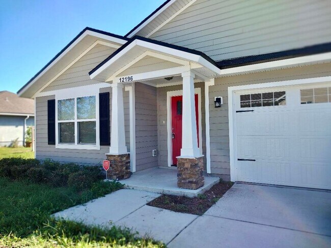 Building Photo - Excellent 3 Bedroom 2 Bath House for Rent. Best Part of Town near Everything!