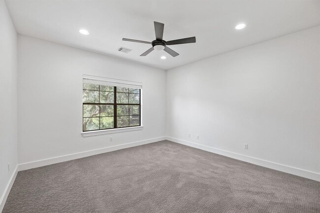 Building Photo - 1036 Liberty Park Dr