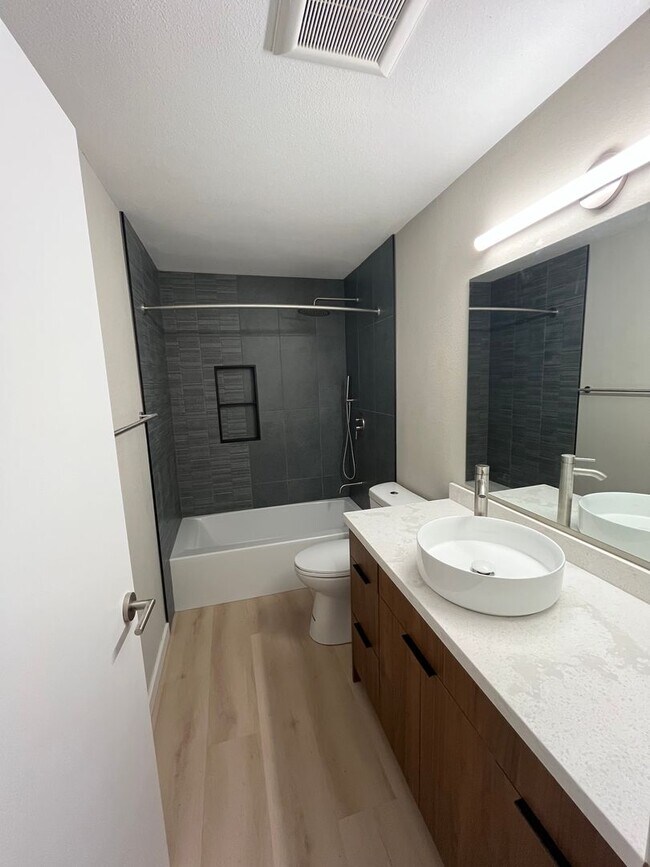 Interior Photo - 10740 Apartments