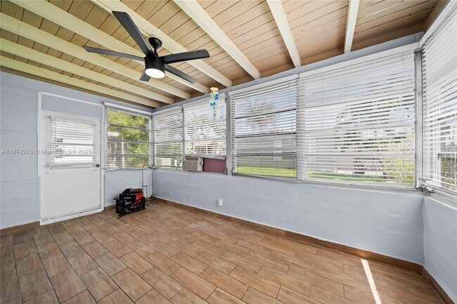 Building Photo - 4938 NW 54th Ct