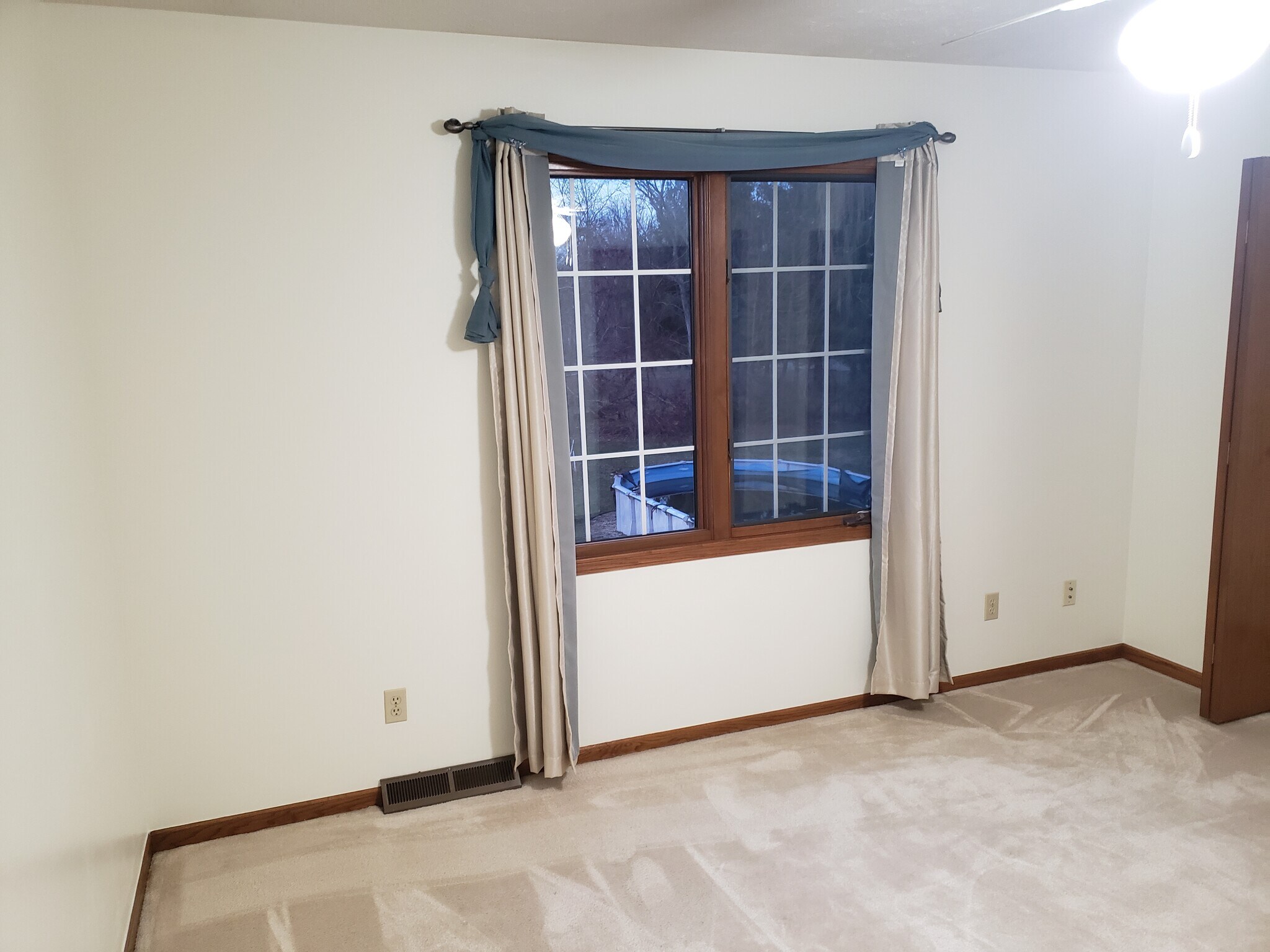 Building Photo - 5260 Silver Dawn Ln