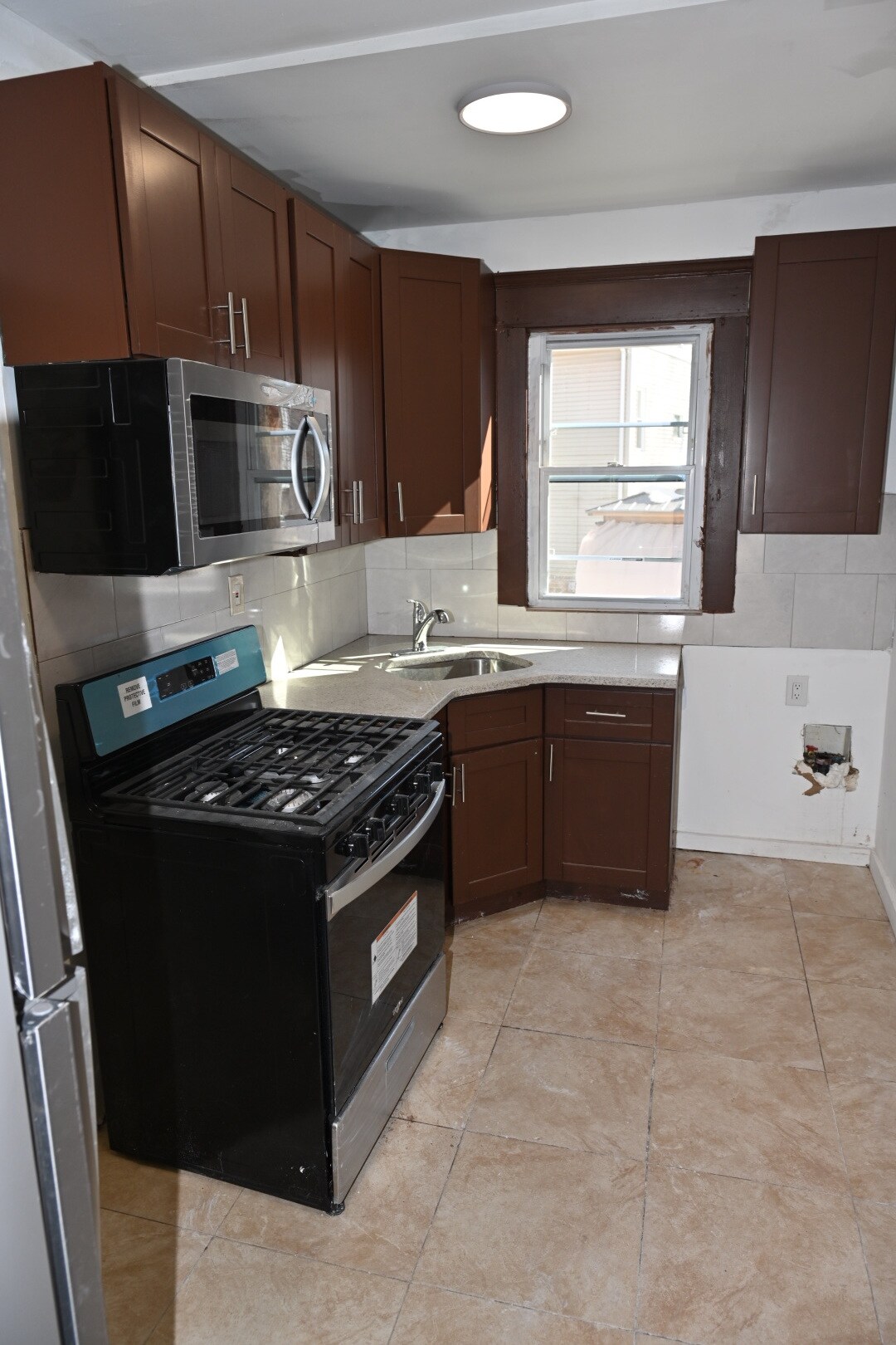 Building Photo - 203 Cooke St