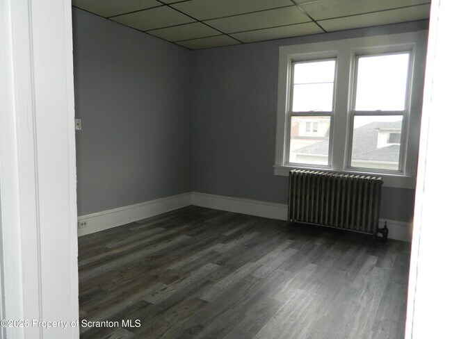 Building Photo - 826 Prospect Ave