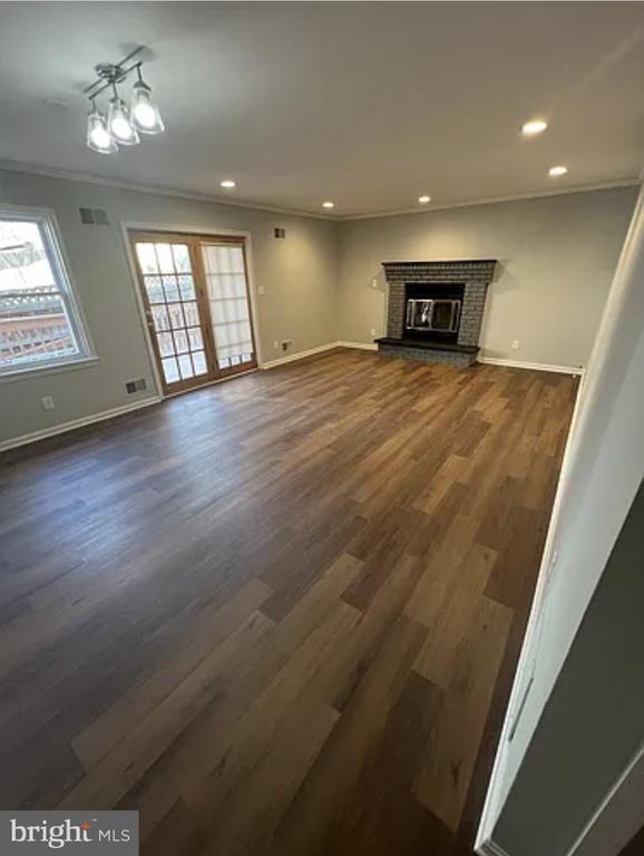 Building Photo - 3516 Longfellow St