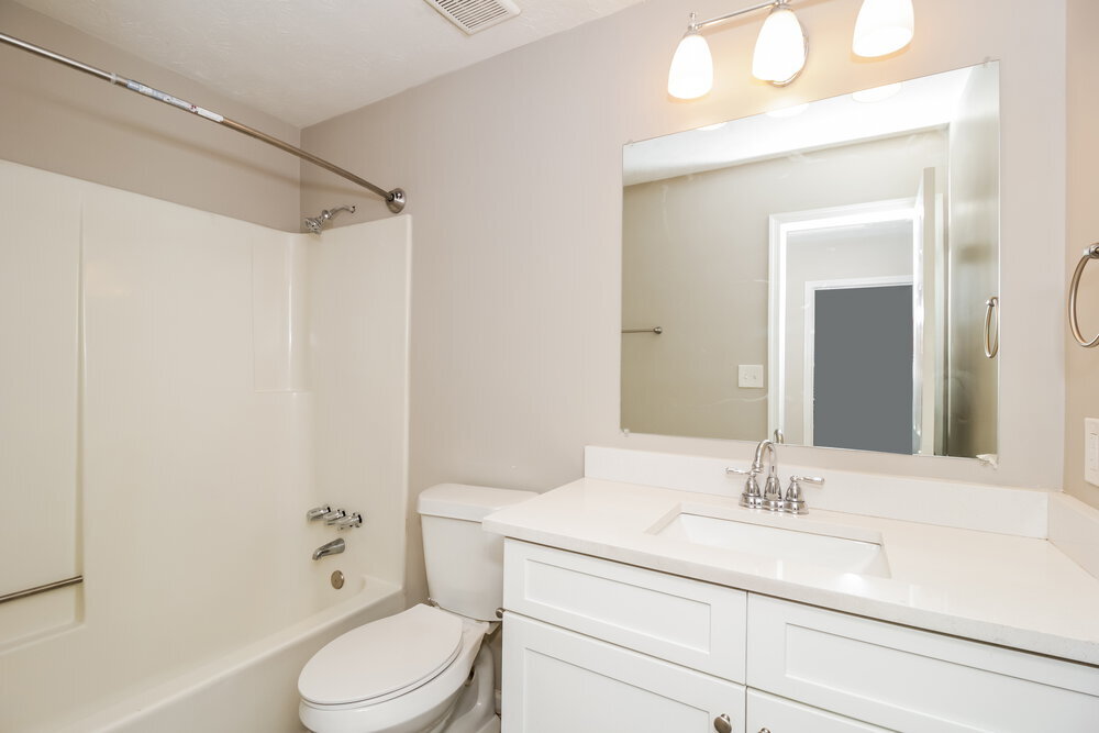 Building Photo - 6492 Meadowlark Dr