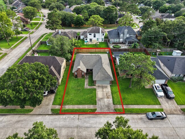 Building Photo - 15834 Constitution Ln