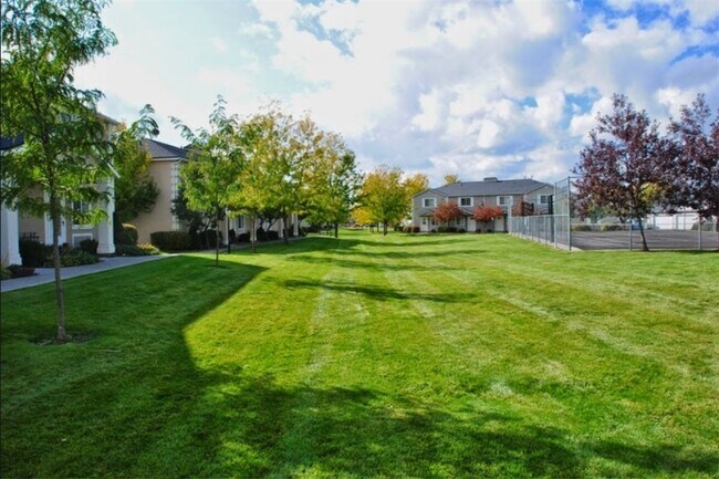 Primary Photo - 144 Coventry Pl