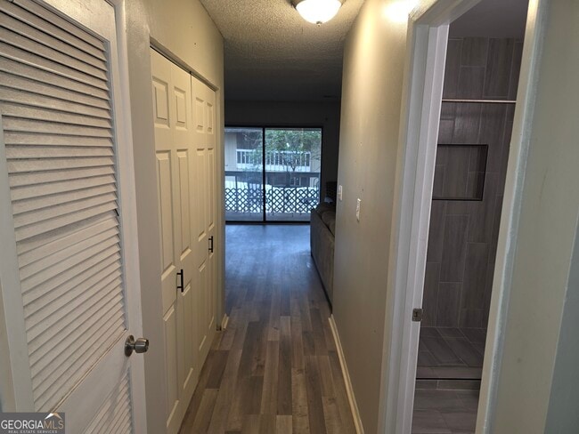 Building Photo - 2168 Palmyra Dr