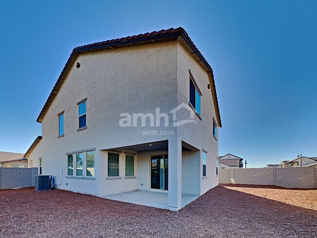 Building Photo - 779 S 150th Dr