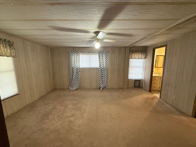 Building Photo - 631 Benton Pond Rd