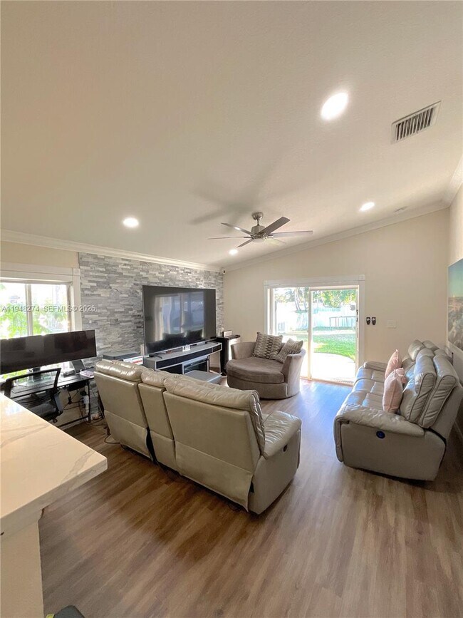 Building Photo - 13364 SW 44th St