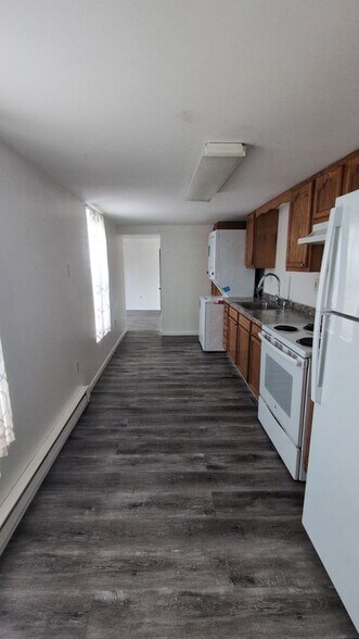 Building Photo - 191 S Meade St