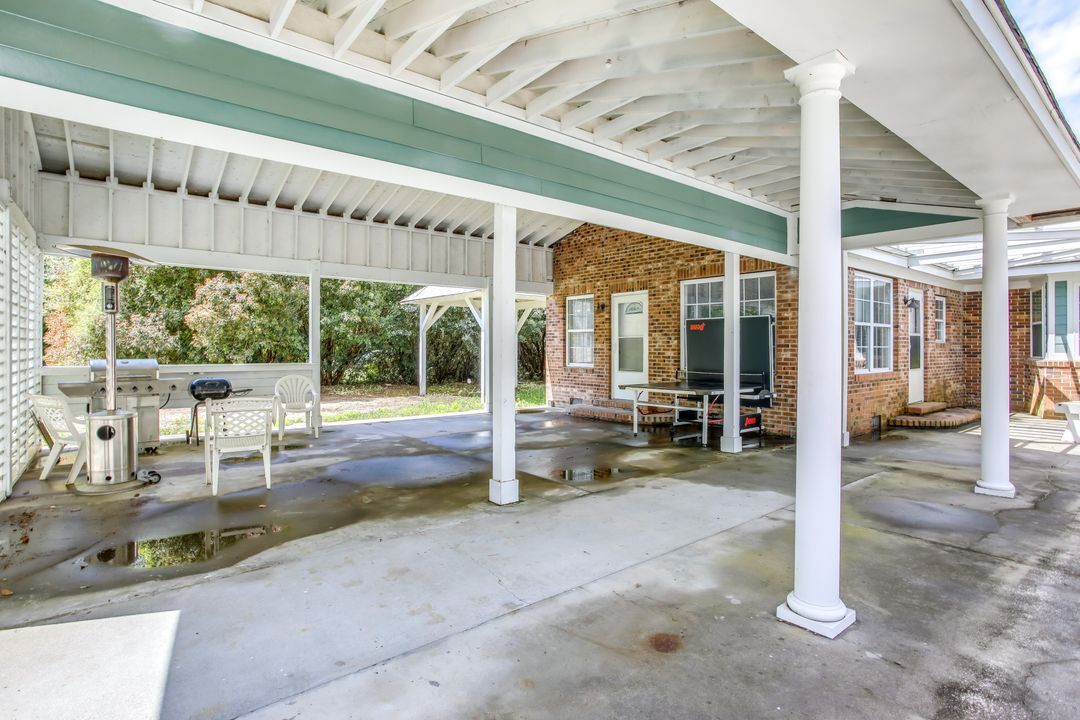 Building Photo - 1087 Burcale Rd