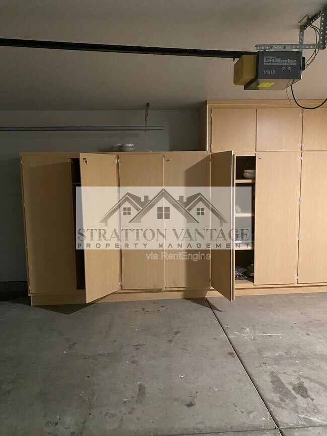 Building Photo - 4821 N 92nd Ln