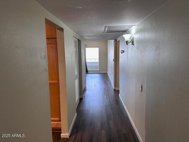 Building Photo - 6108 N 12th Pl