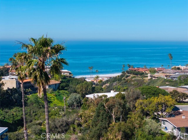 Building Photo - 214 Avenida Montalvo