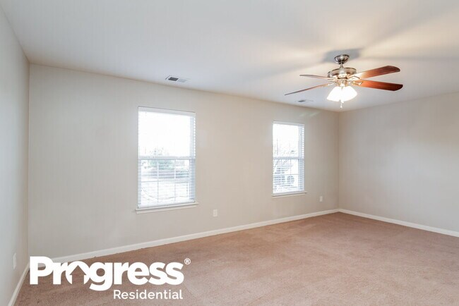 Building Photo - 320 Augustus Lane