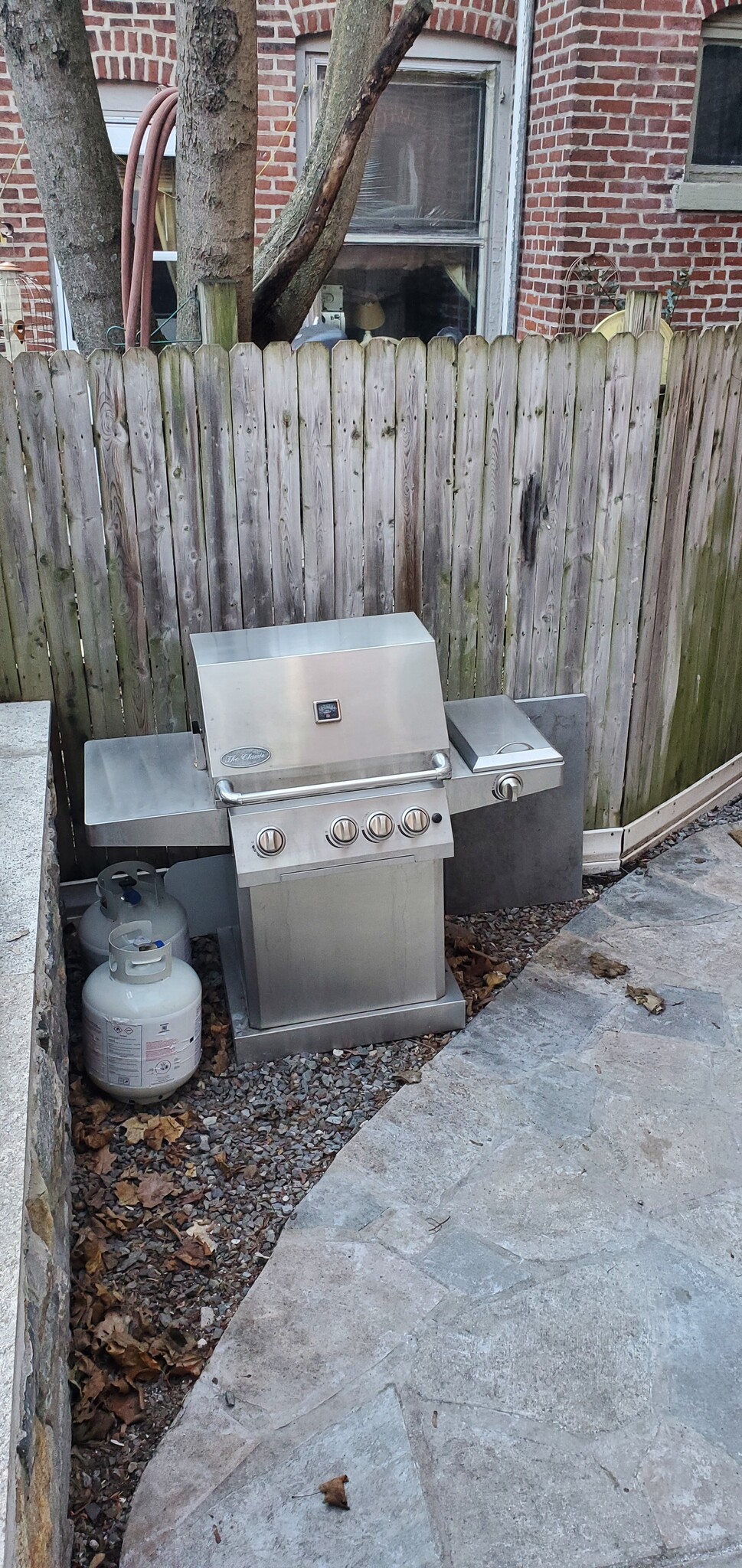 Gas barbeque -in garden - 346 Bushkill St
